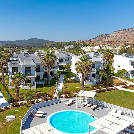 Kamari Hotel